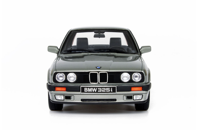 BMW 325i Lachssilber Metallic 1985