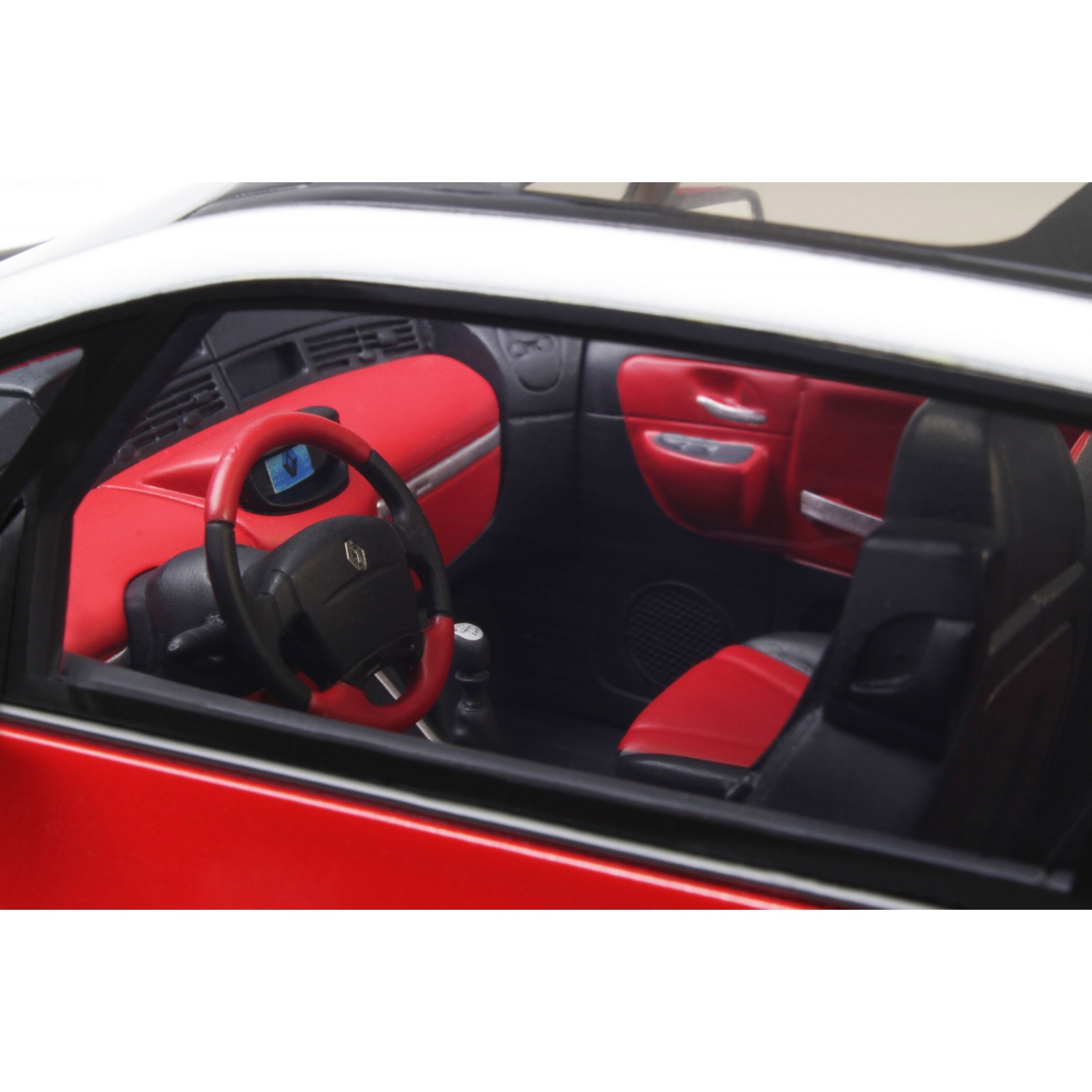 Renault Avantime Rouge de Mars 2001