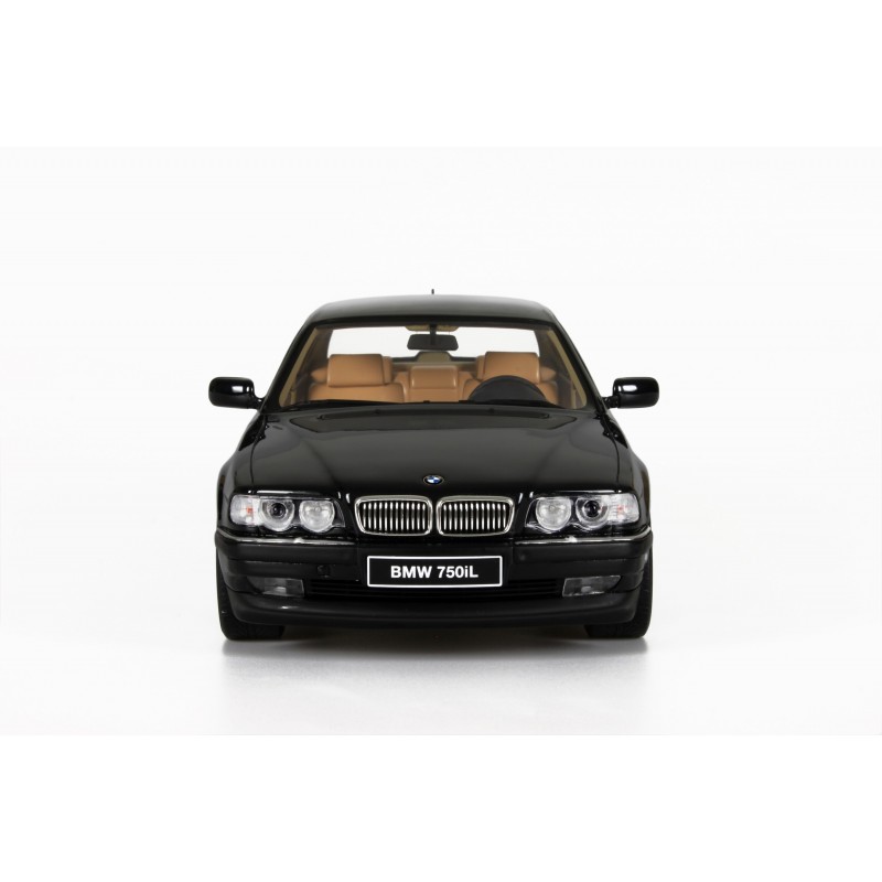 BMW E38 750 iL Schwarz II 668 1998