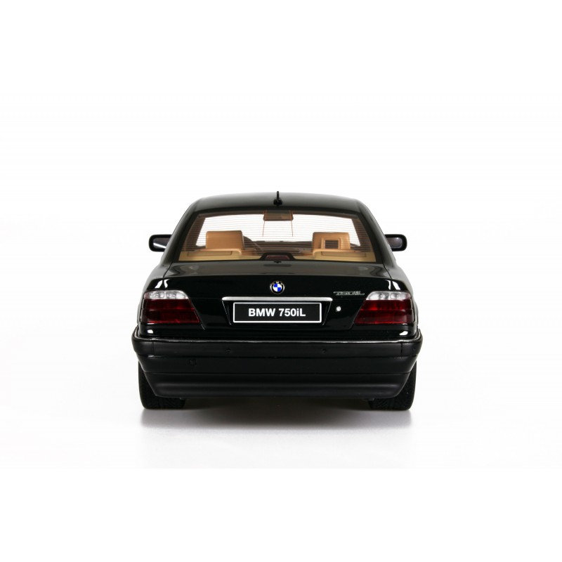 BMW E38 750 iL Schwarz II 668 1998