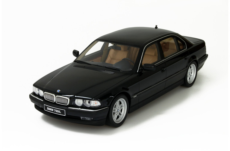 BMW E38 750 iL Schwarz II 668 1998