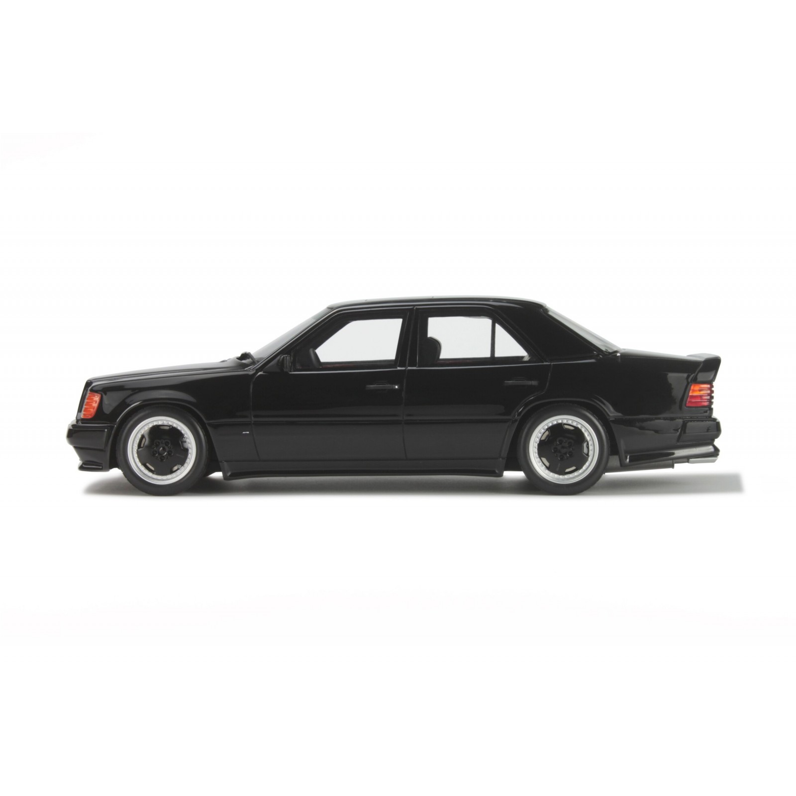 Mercedes-Benz 300 (W124) E 5.6 AMG Black 040 1987