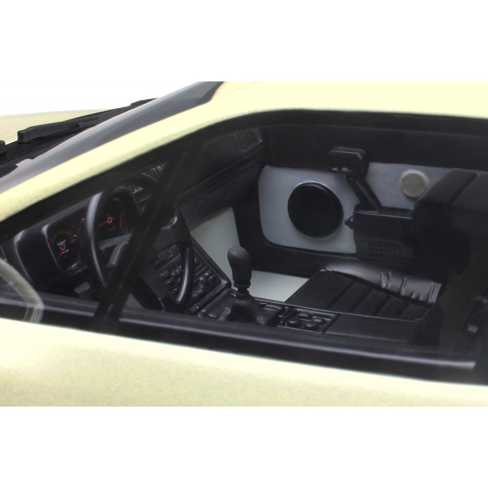 Alpine GTA V6 Turbo Blanc Nacré 1986