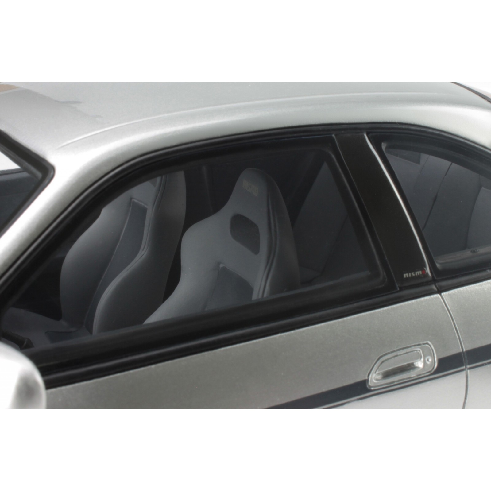 Nissan Skyline R33 Nismo 400 R Spark Silver 1996