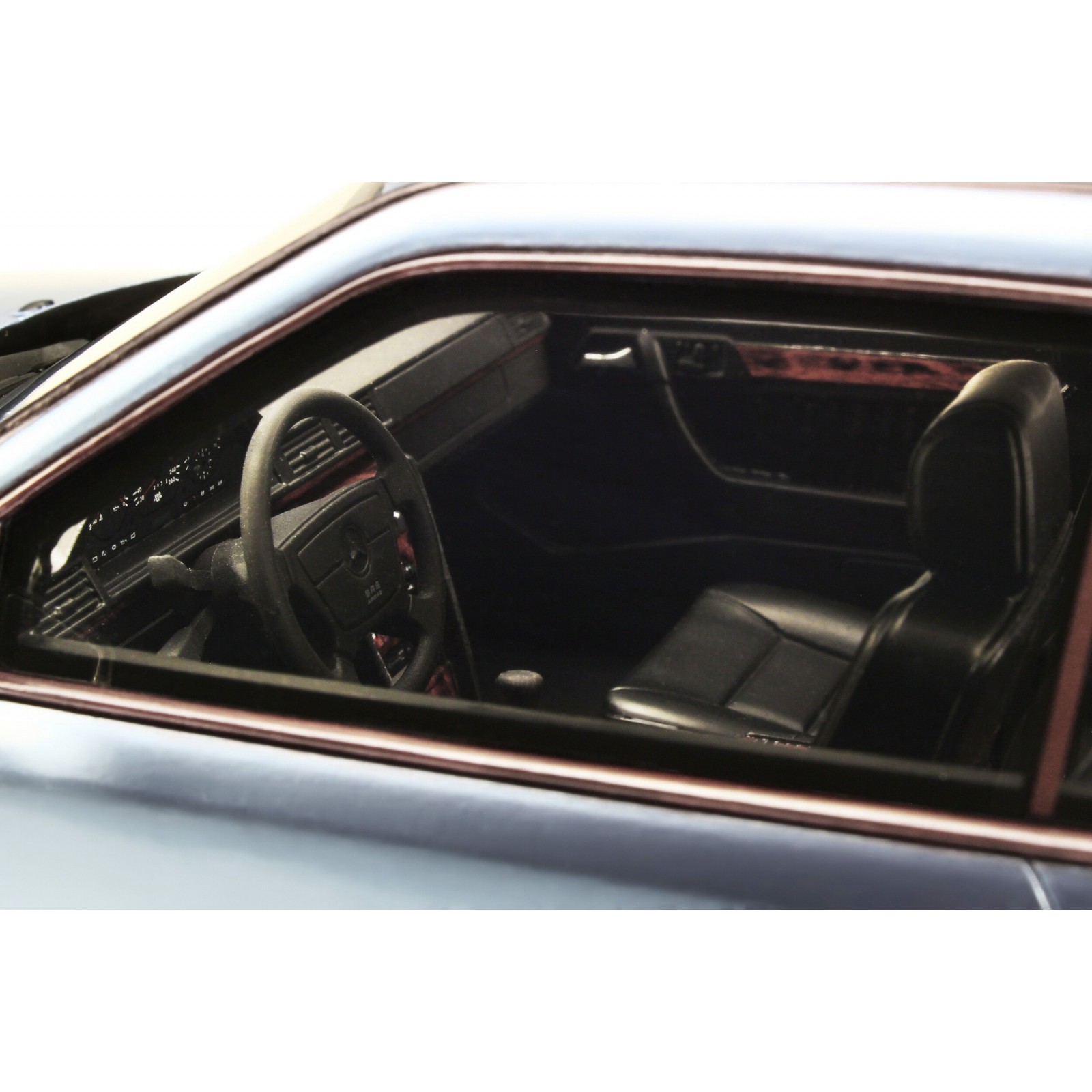 Mercedes-Benz E320 (C124) Coupe Pearl Blue 1987