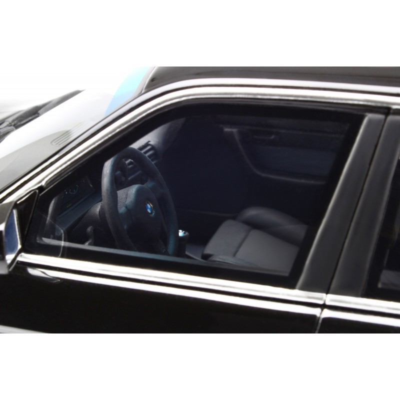 BMW E34 Ph.1 M5 Black 086 1989