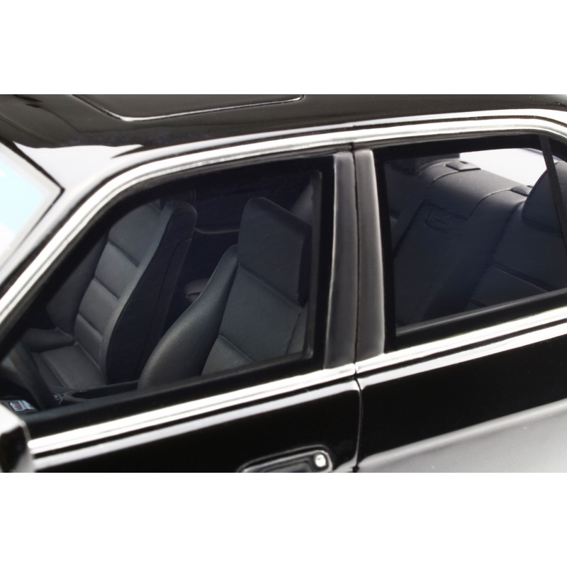 BMW E34 Ph.1 M5 Black 086 1989