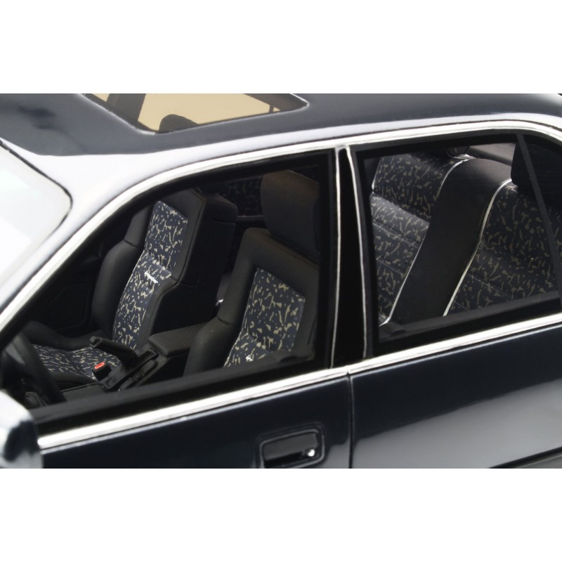 Opel Omega Evo 500 Metallic Black Novaschwarz 1990