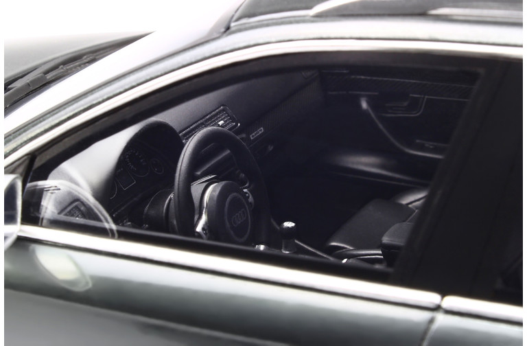 Audi RS 4 (B7) Daytona Grey 2006