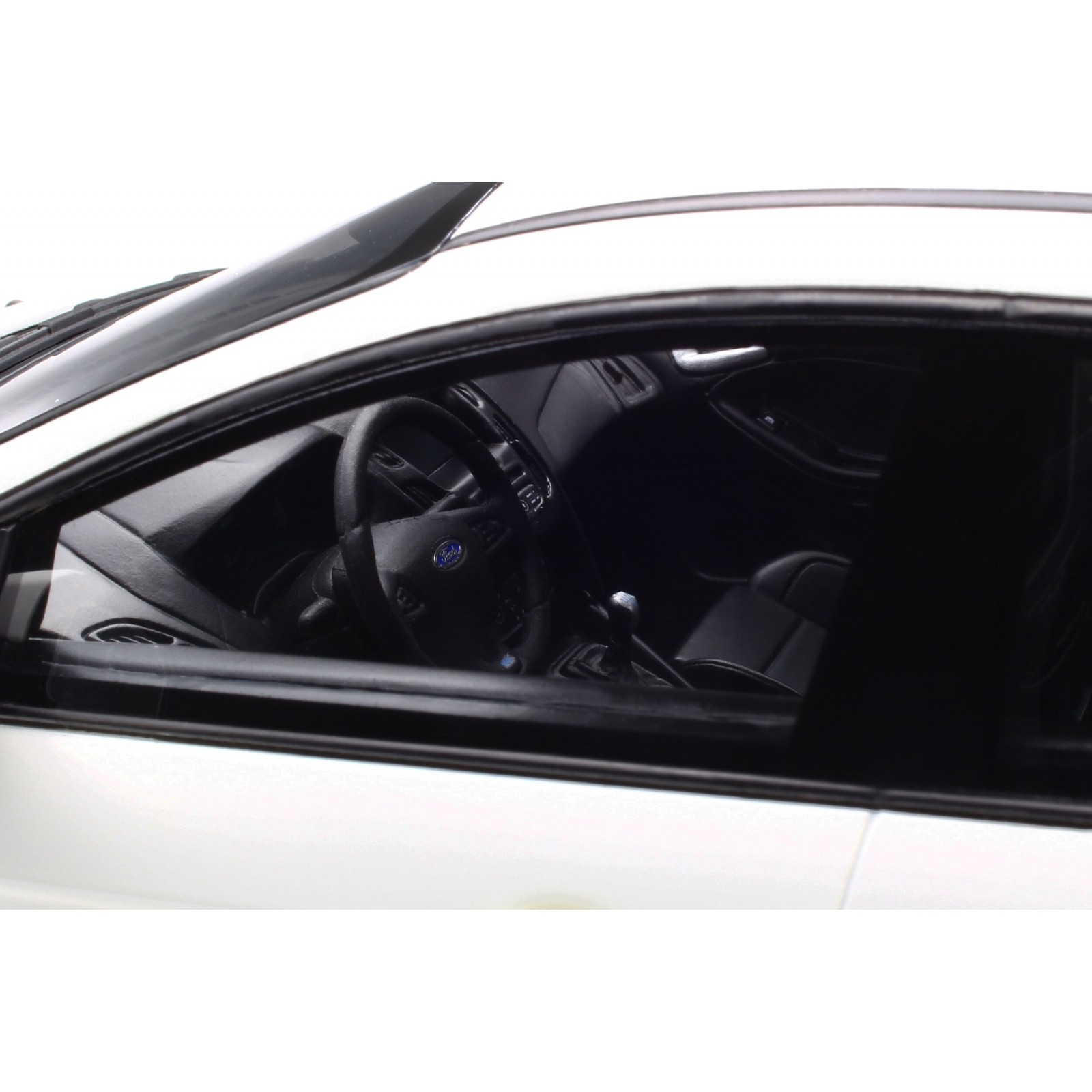 Ford Focus RS MK3 Frozen White 2016