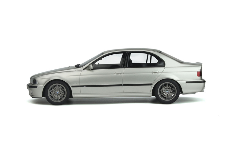 BMW E39 M5 Titanium Silver 2002