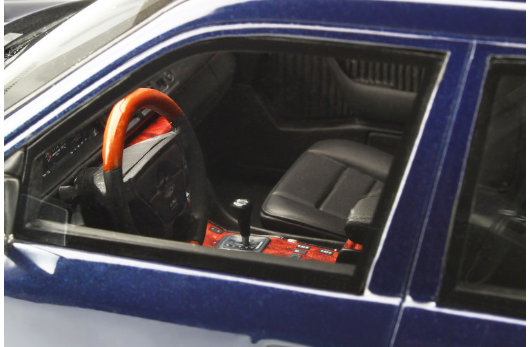 Mercedes-Benz E36 (S124) Ph.3 AMG Azurite Blue 1995