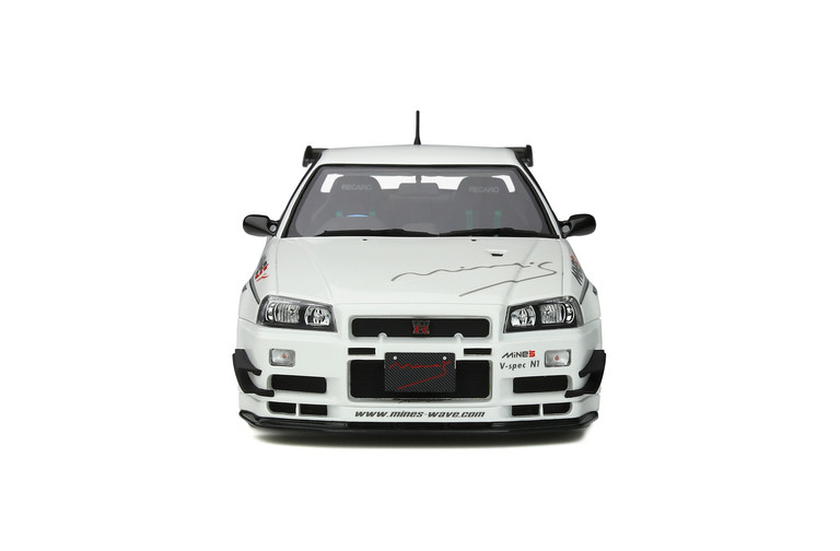 Nissan Skyline GT-R Mines White Pearl 2011