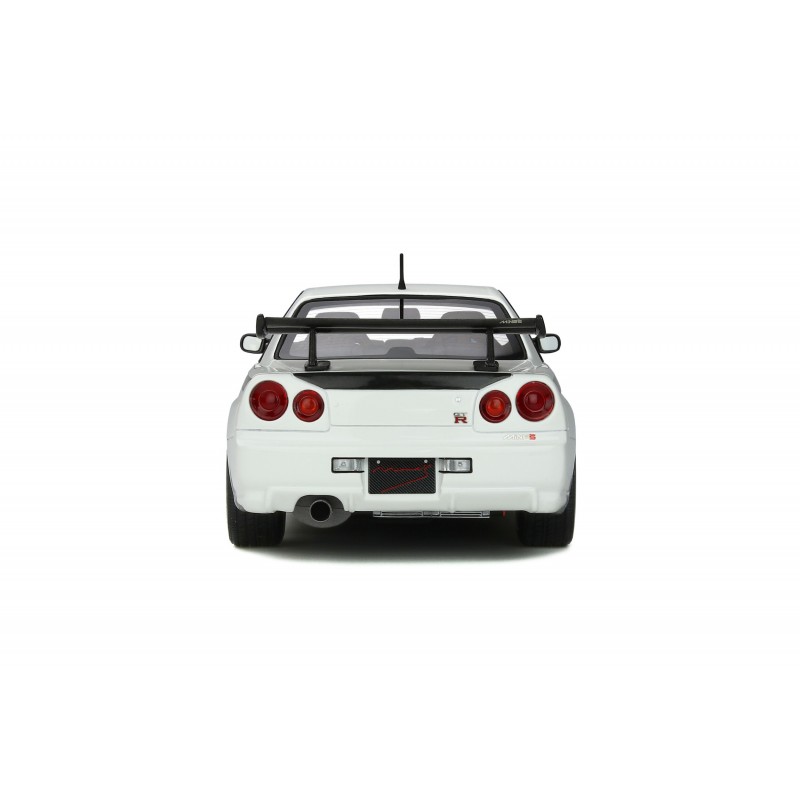 Nissan Skyline GT-R Mines White Pearl 2011