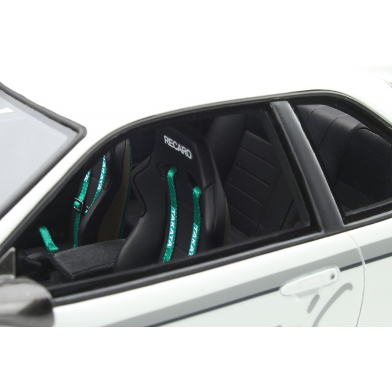 Nissan Skyline GT-R Mines White Pearl 2011