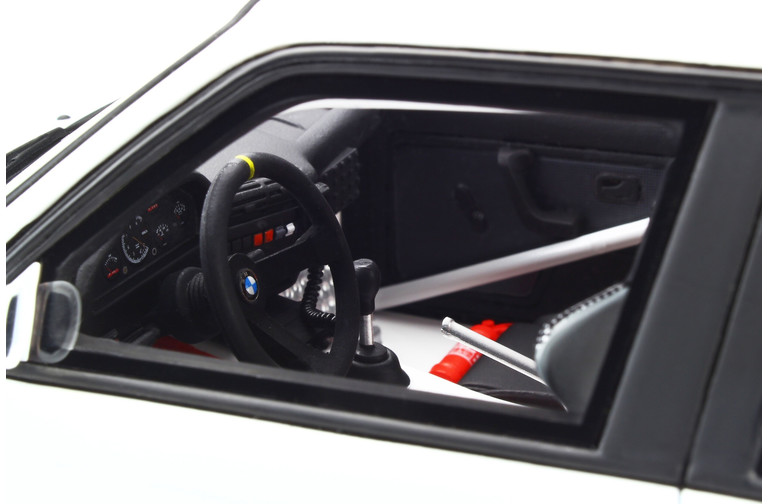 BMW E30 M3 Rally White 1987