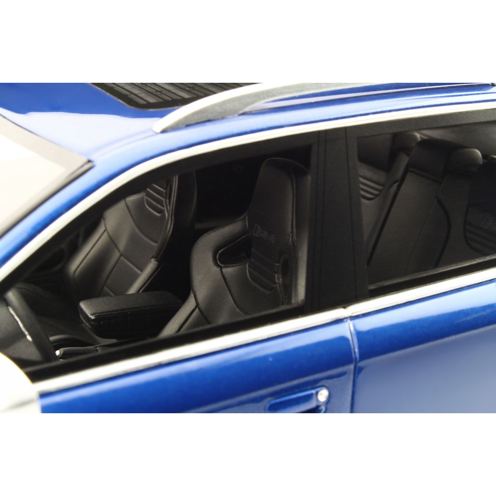 Audi RS 4 (B7) Sepang Blue 2005