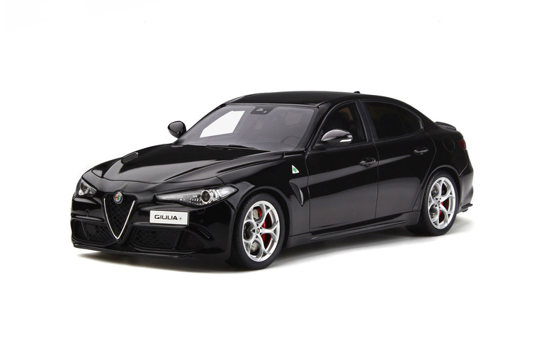 Alfa Romeo Giulia Quadrifoglio Nero Vulcano 2016