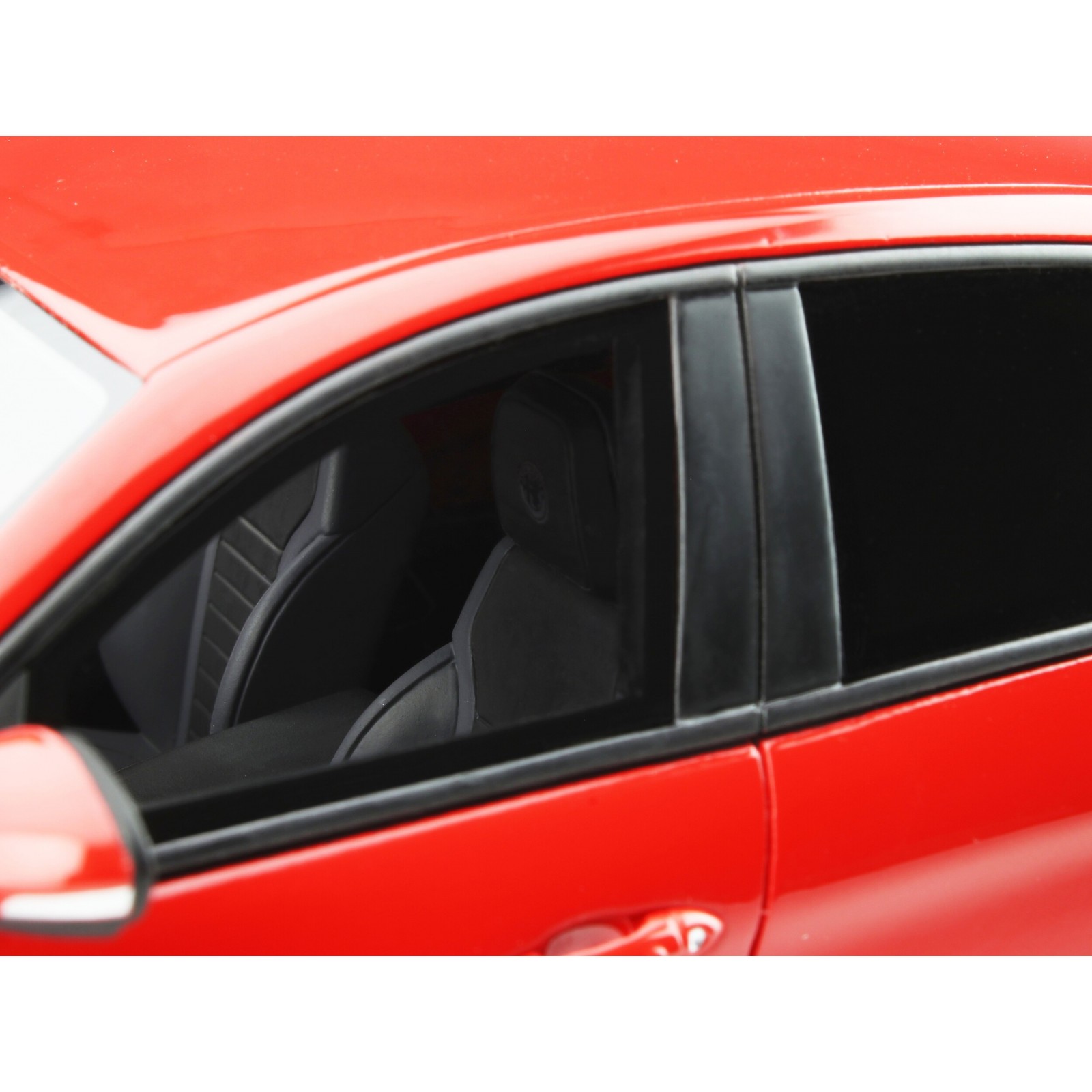 Alfa Romeo Giulia Quadrifoglio Rosso Alfa 2017