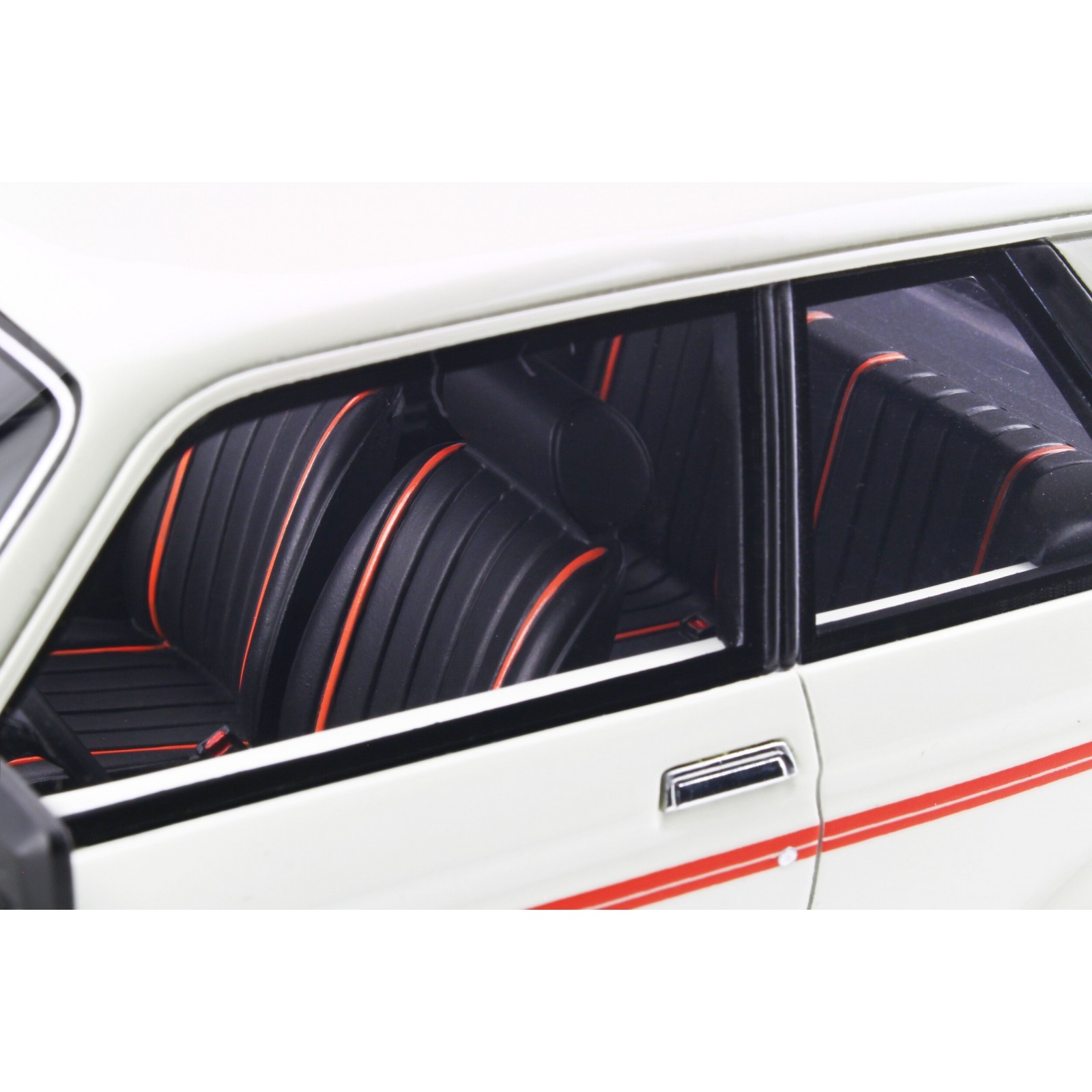 Peugeot 104 ZS Blanc Alaska 1984