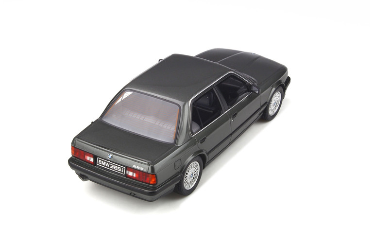 BMW E30 325i Sedan Dolphine Grey 1988