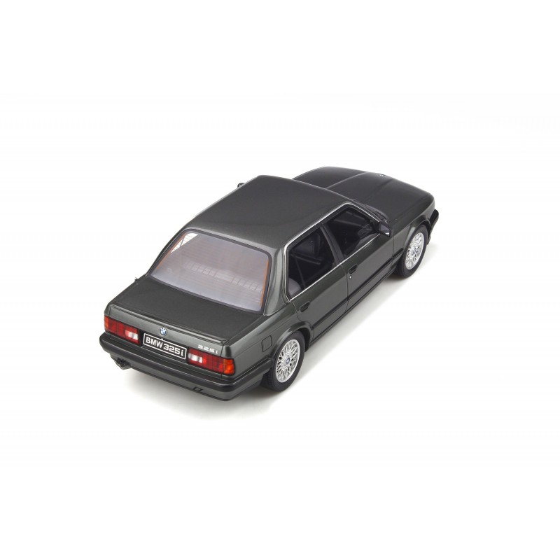 BMW E30 325i Sedan Dolphine Grey 1988