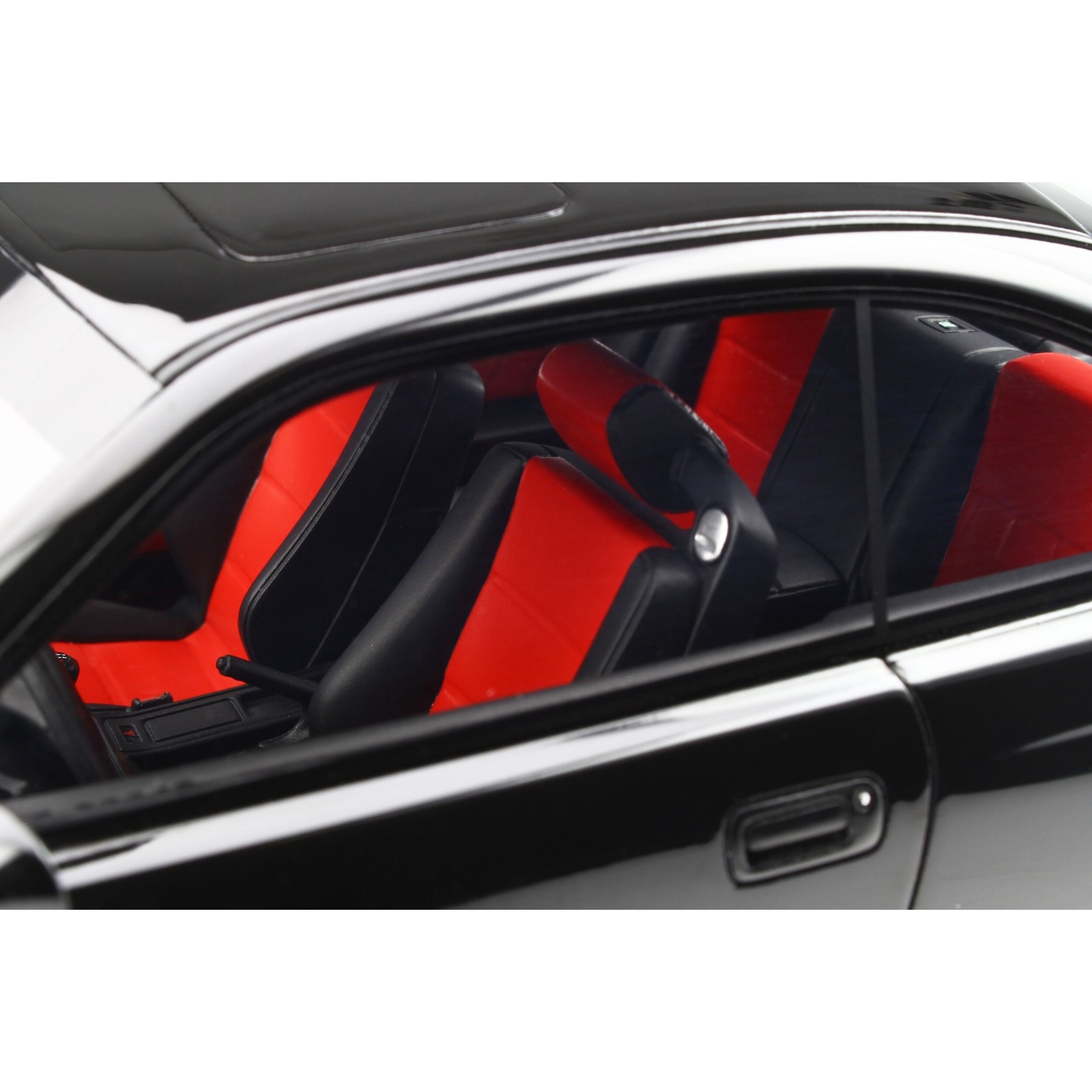 BMW 850 CSI Black 1990