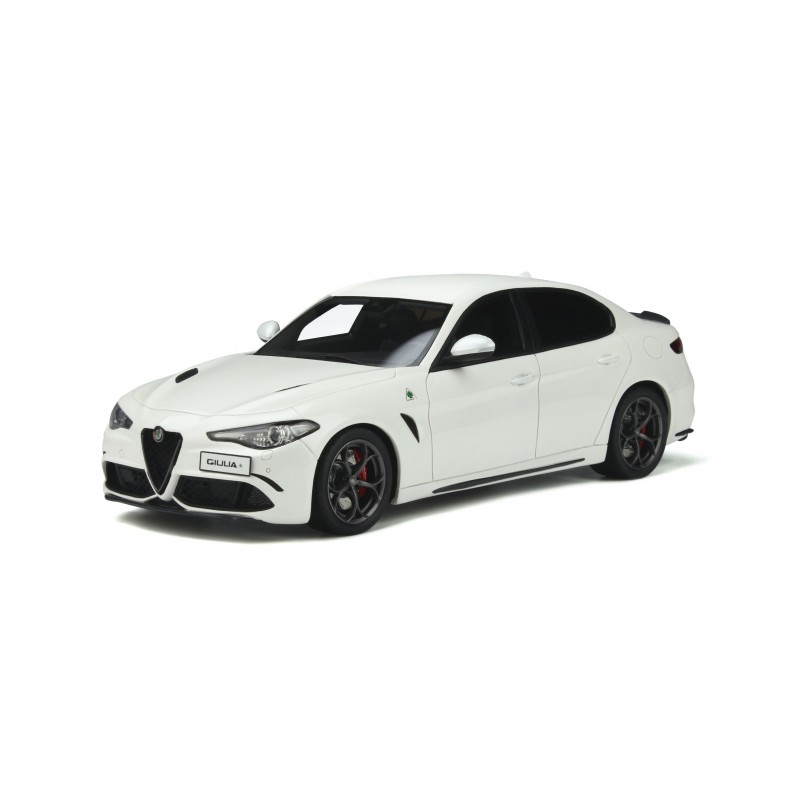 Alfa Romeo Giulia Quadrifoglio White trofeo 2019