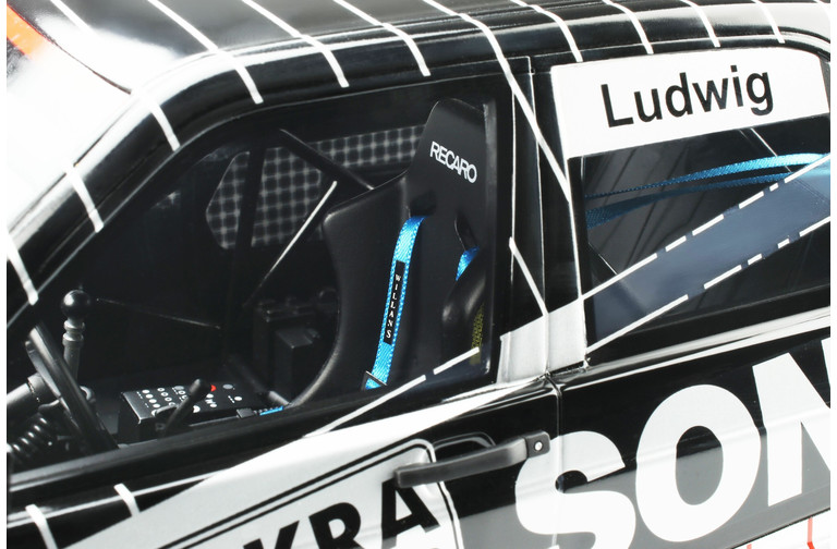 Mercedes-Benz W201 190 EVO 2 DTM 1992