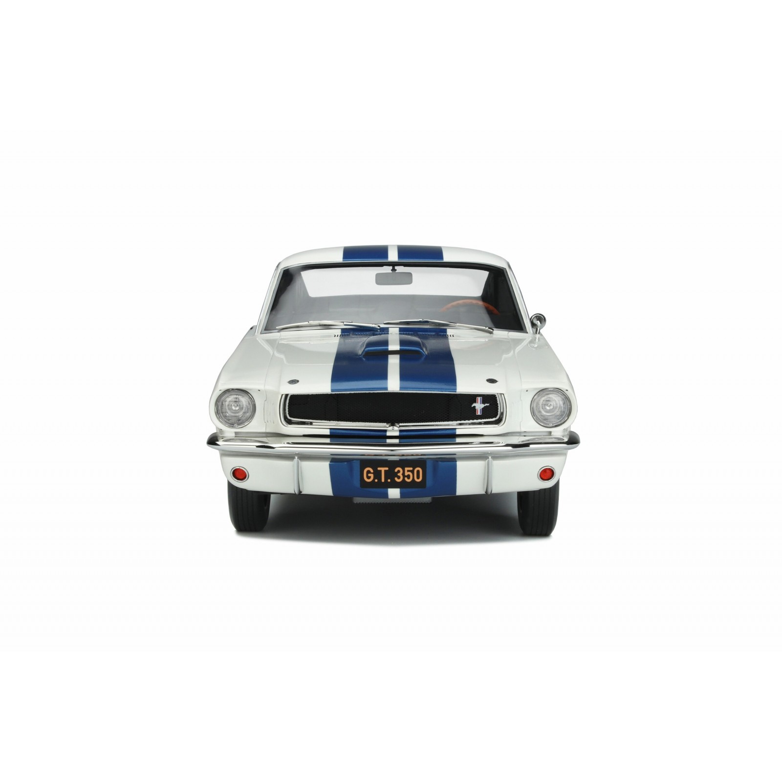 Shelby GT350 Wimbledon White and Blue stripes 1965