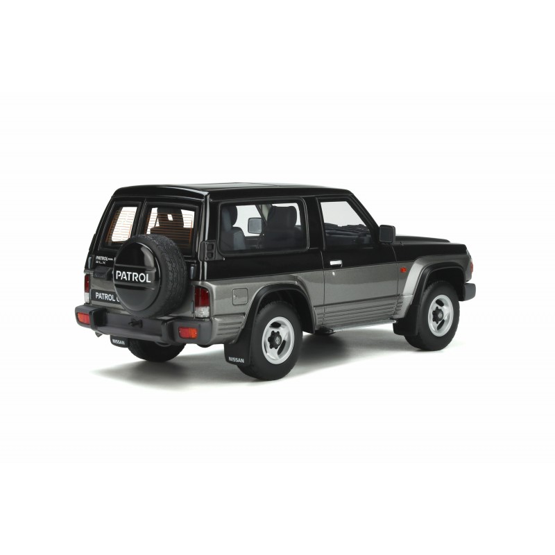 Nissan Patrol GR Graphite Grey (Pearl) 1992