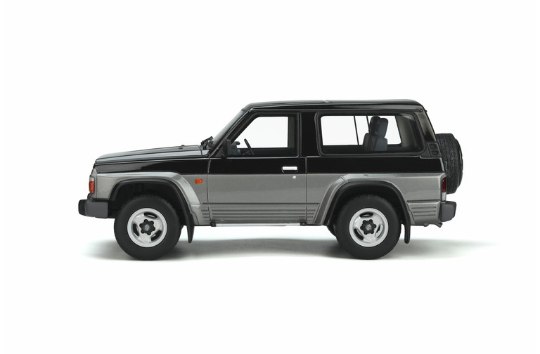 Nissan Patrol GR Graphite Grey (Pearl) 1992