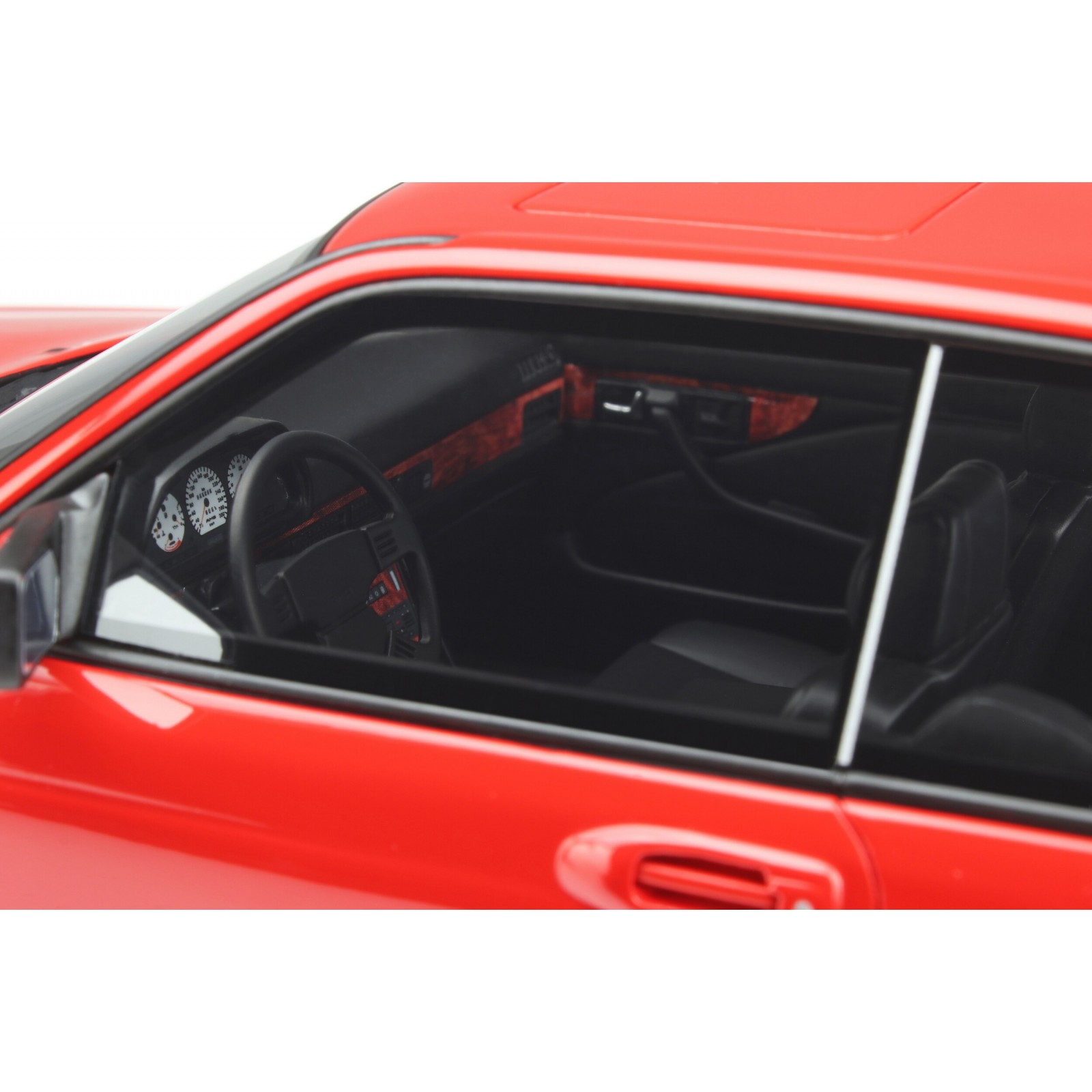 Mercedes-Benz W126 560 SEC wide body Signal Red 568 1986