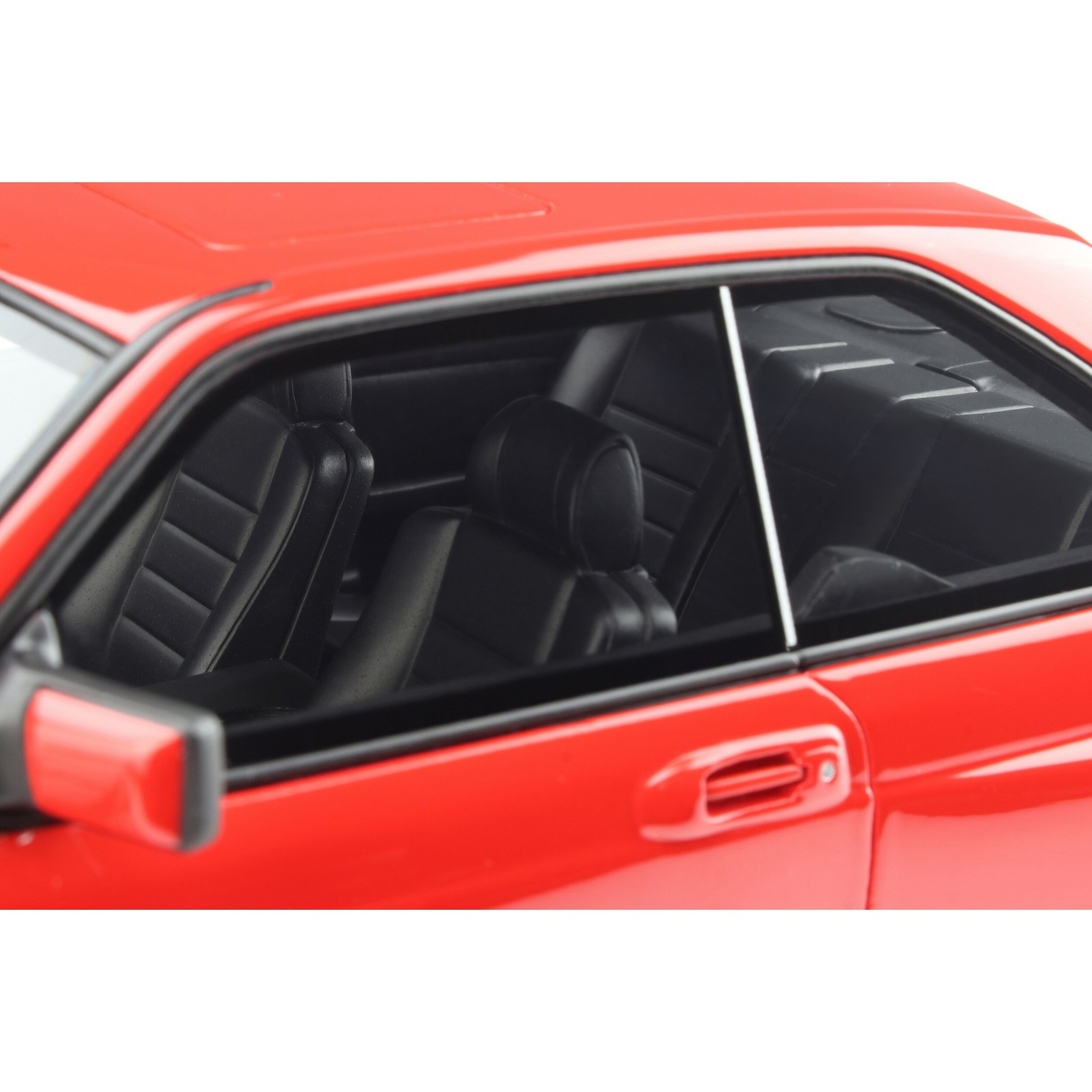 Mercedes-Benz W126 560 SEC wide body Signal Red 568 1986