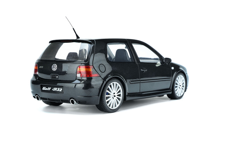 Volkswagen Golf IV R32 Black Magic Nacre Z4 2003