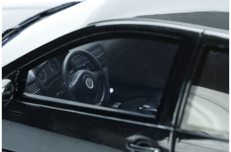 Volkswagen Golf IV R32 Black Magic Nacre Z4 2003