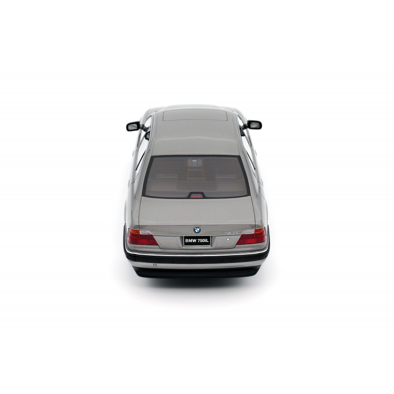 BMW E38 750 IL Aspen Silver Metallic 339 1995