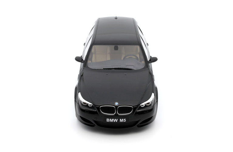 BMW E61 M5 Black Saphire Metallic 475 2004