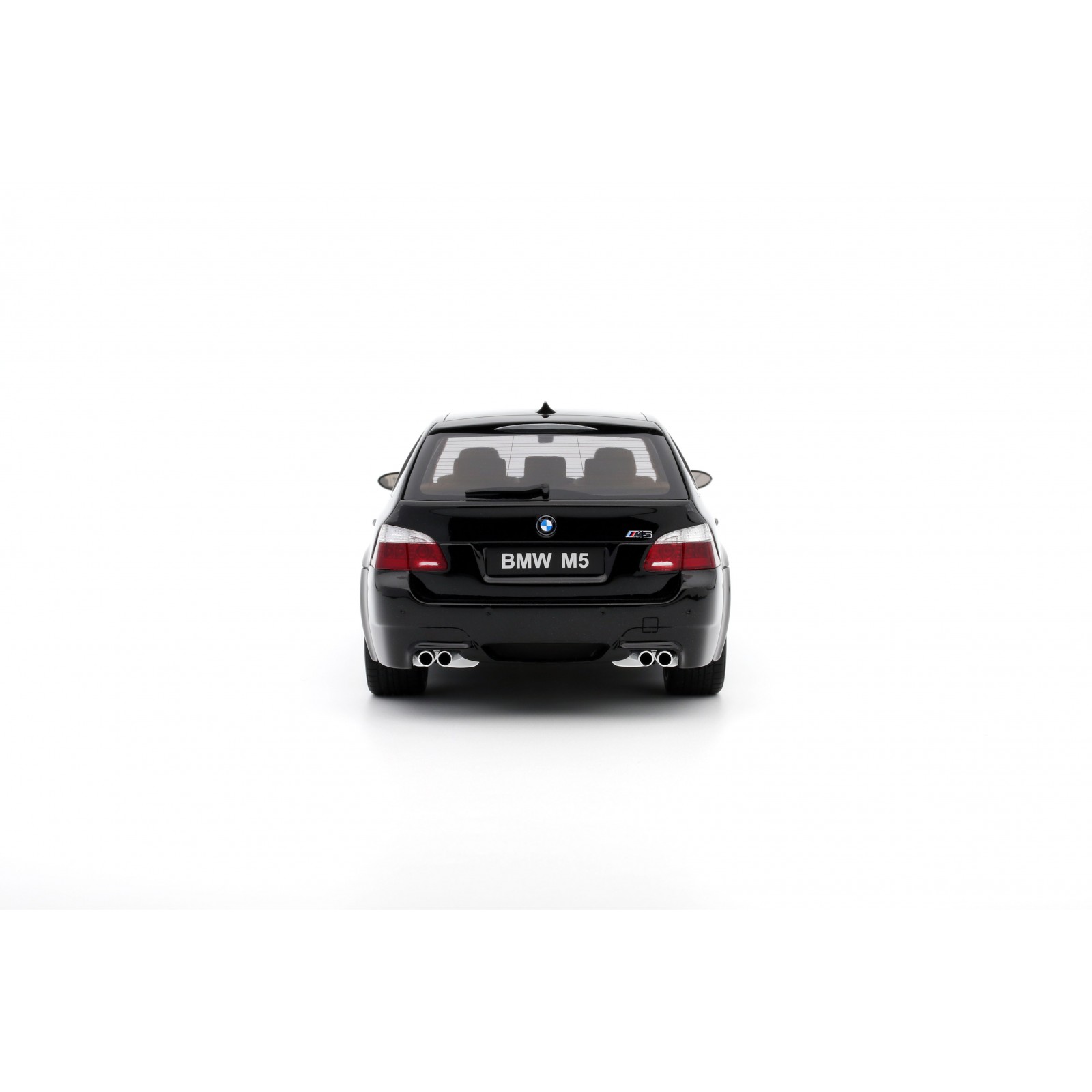 BMW E61 M5 Black Saphire Metallic 475 2004