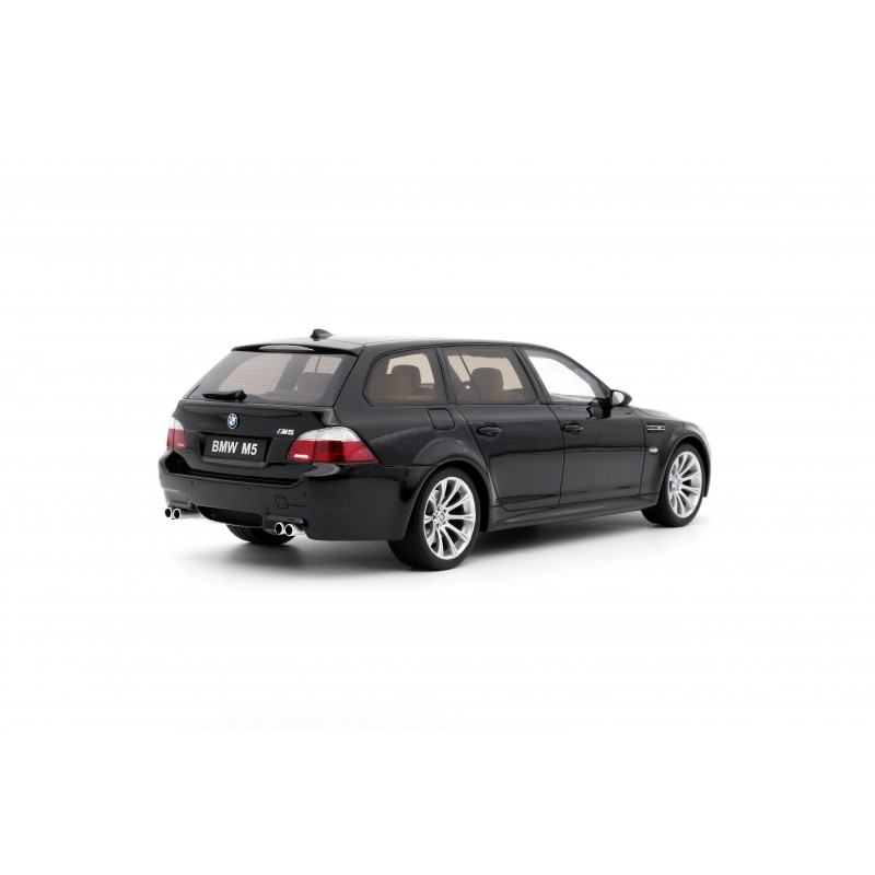 BMW E61 M5 Black Saphire Metallic 475 2004