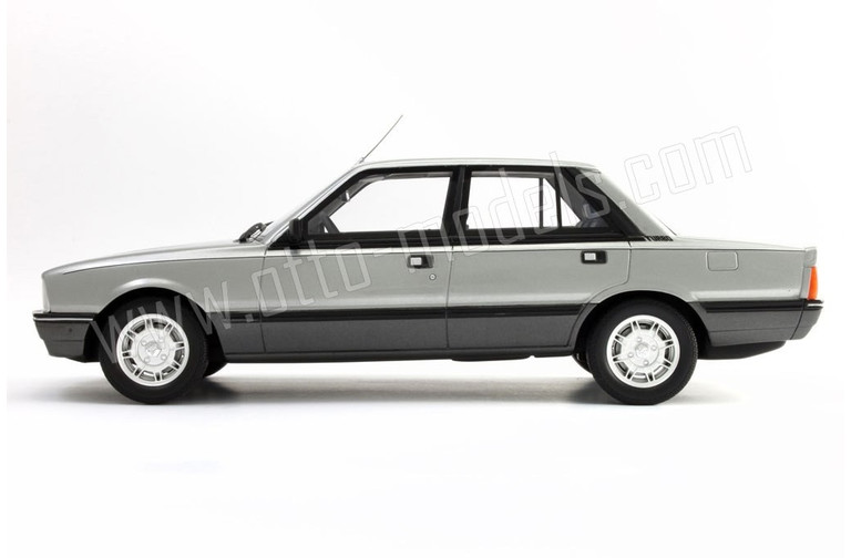 Peugeot 505 Turbo Injection Gris Argent Metal - Gris Winchester 1984