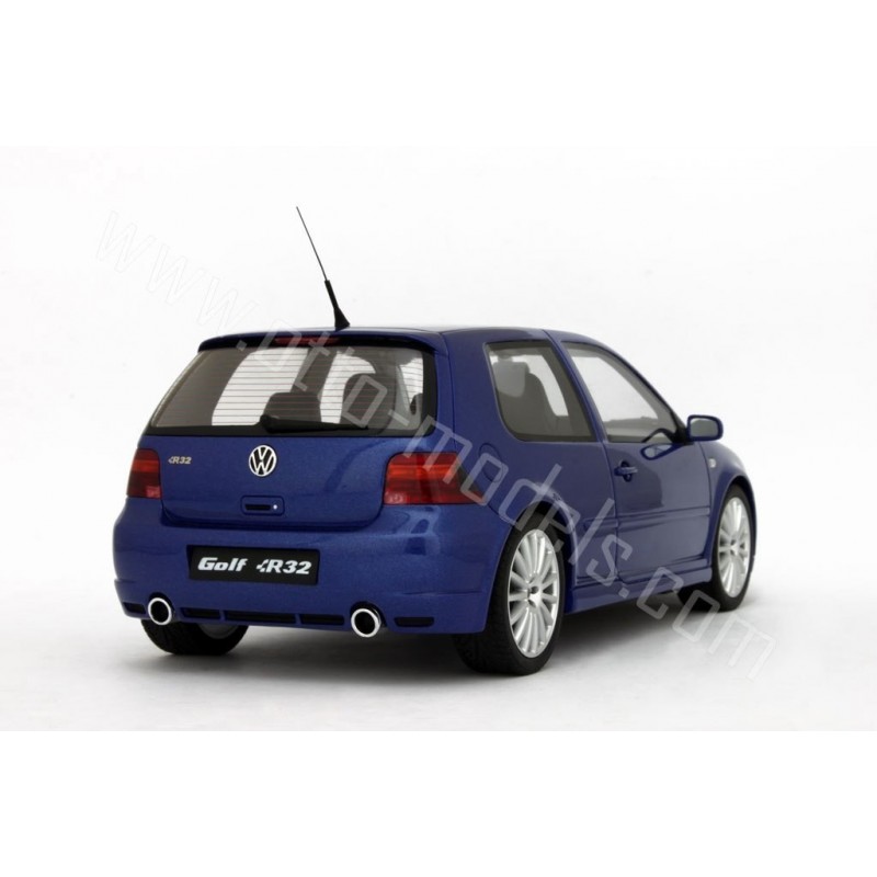 Volkswagen Golf 4 R32 Deep Blue Pearl 2002