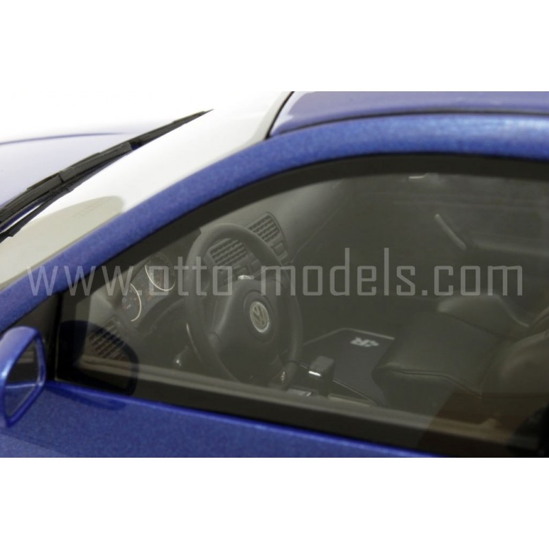 Volkswagen Golf 4 R32 Deep Blue Pearl 2002