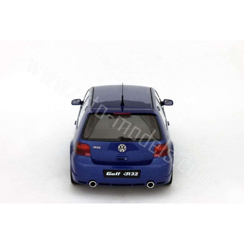 Volkswagen Golf 4 R32 Deep Blue Pearl 2002