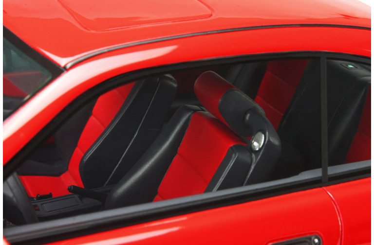 BMW 850 CSI (E31) Bright Red 1992