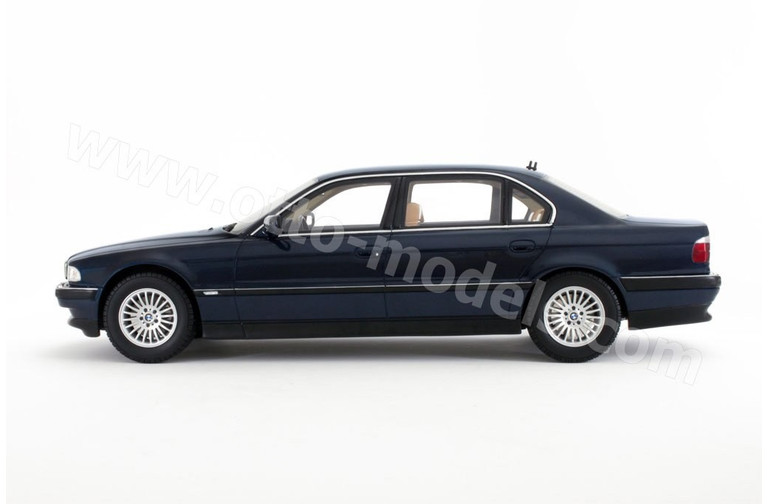 BMW E38 750 IL Biarritz Blau 1999