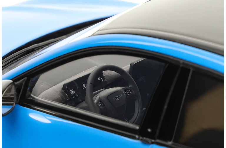 Ford Mustang Mach-E GT Performance Grabber Blue Metallic 2021