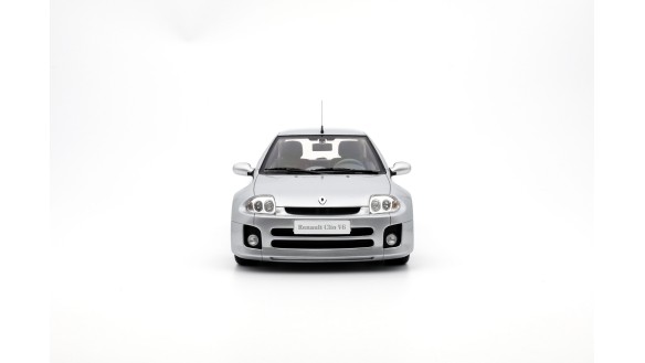 Renault Clio V6 Phase 1 Silver 2001