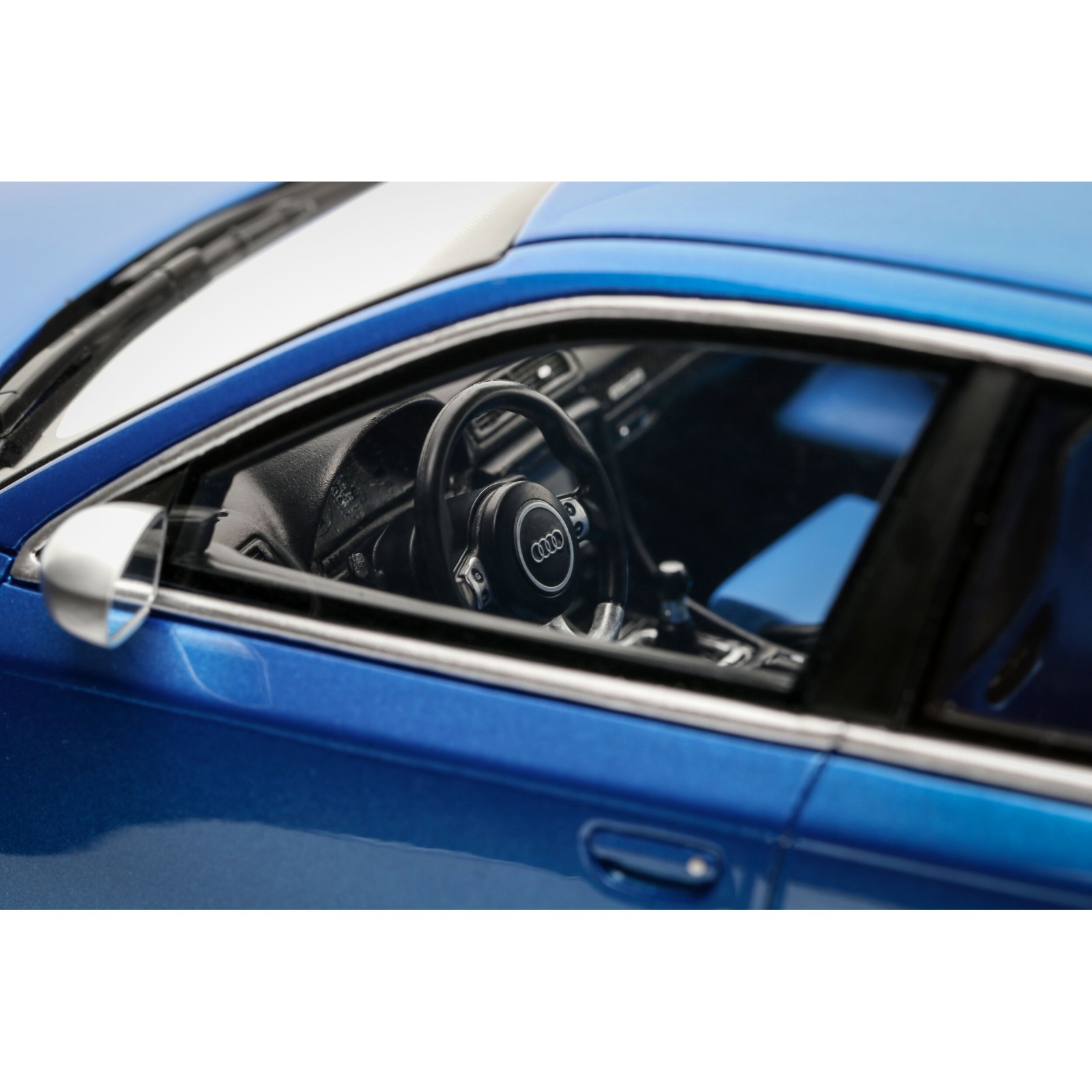 Audi RS 4 B7 Sedan Sprint Blue 2007