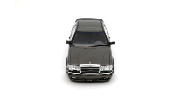 Mercedes-Benz C124 AMG "Stance" Anthracite Grey 2022